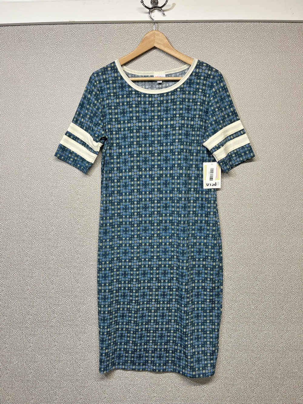 L Lula Roe Julia Patterned Crewneck T-Shirt Dress with Cream Trim NWT